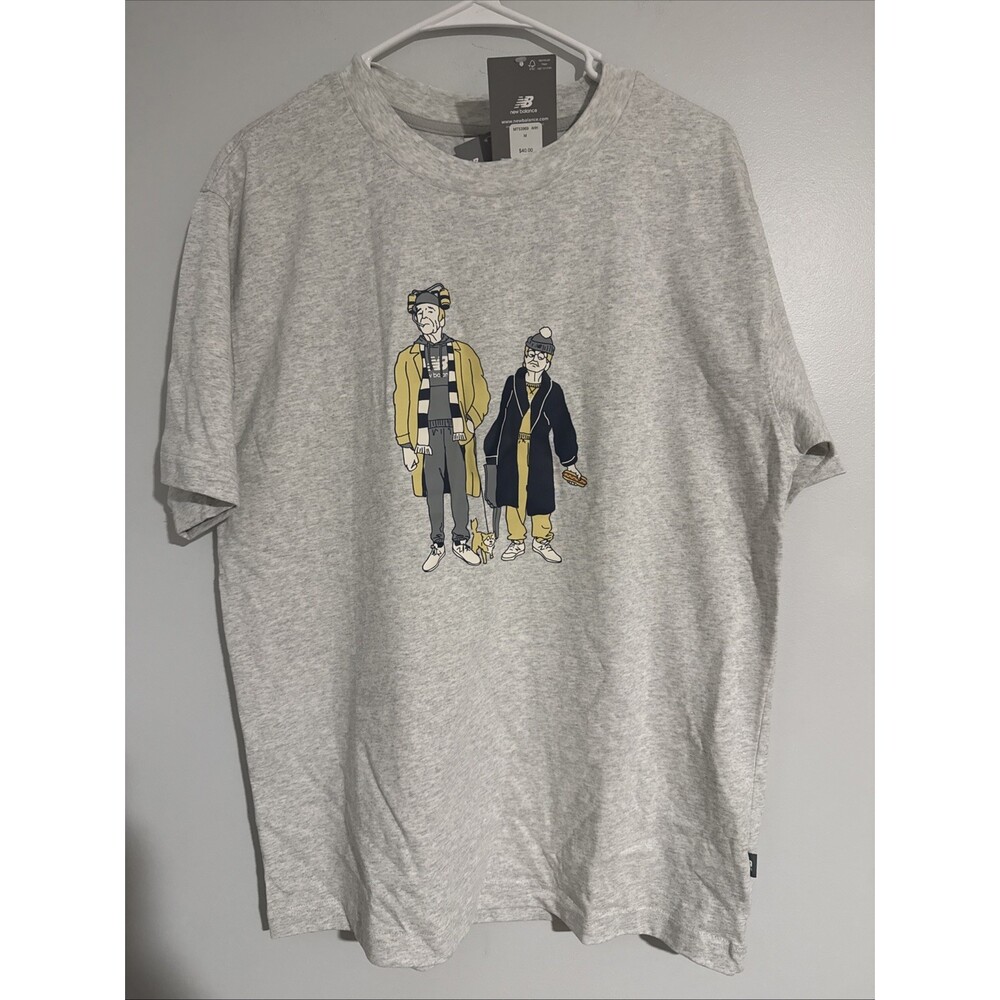 New Balance Graphic Print Animated Characters Gray Men's Crew Neck  Size M
